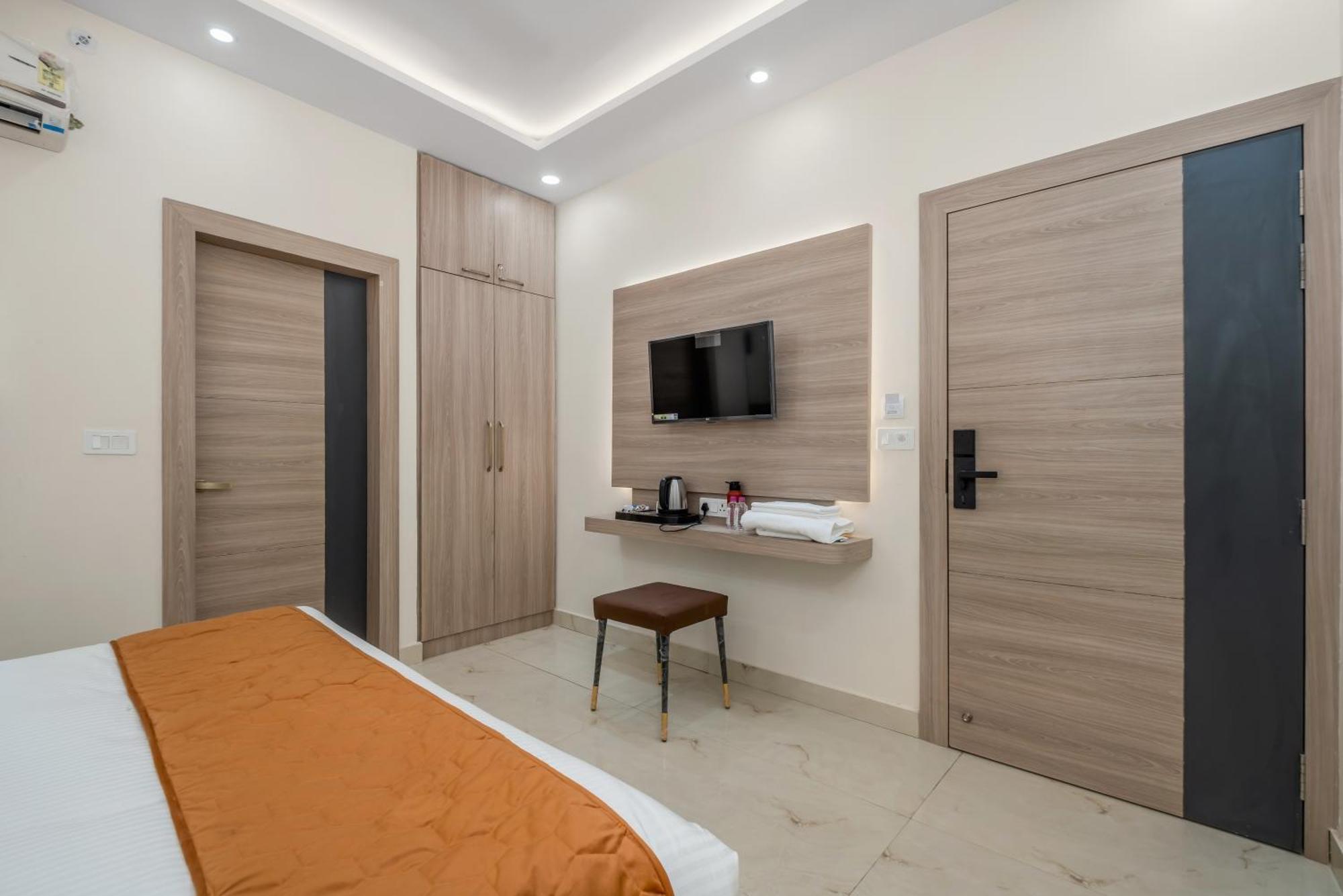 Hotel Sudarshan Ayodhya Eksteriør billede