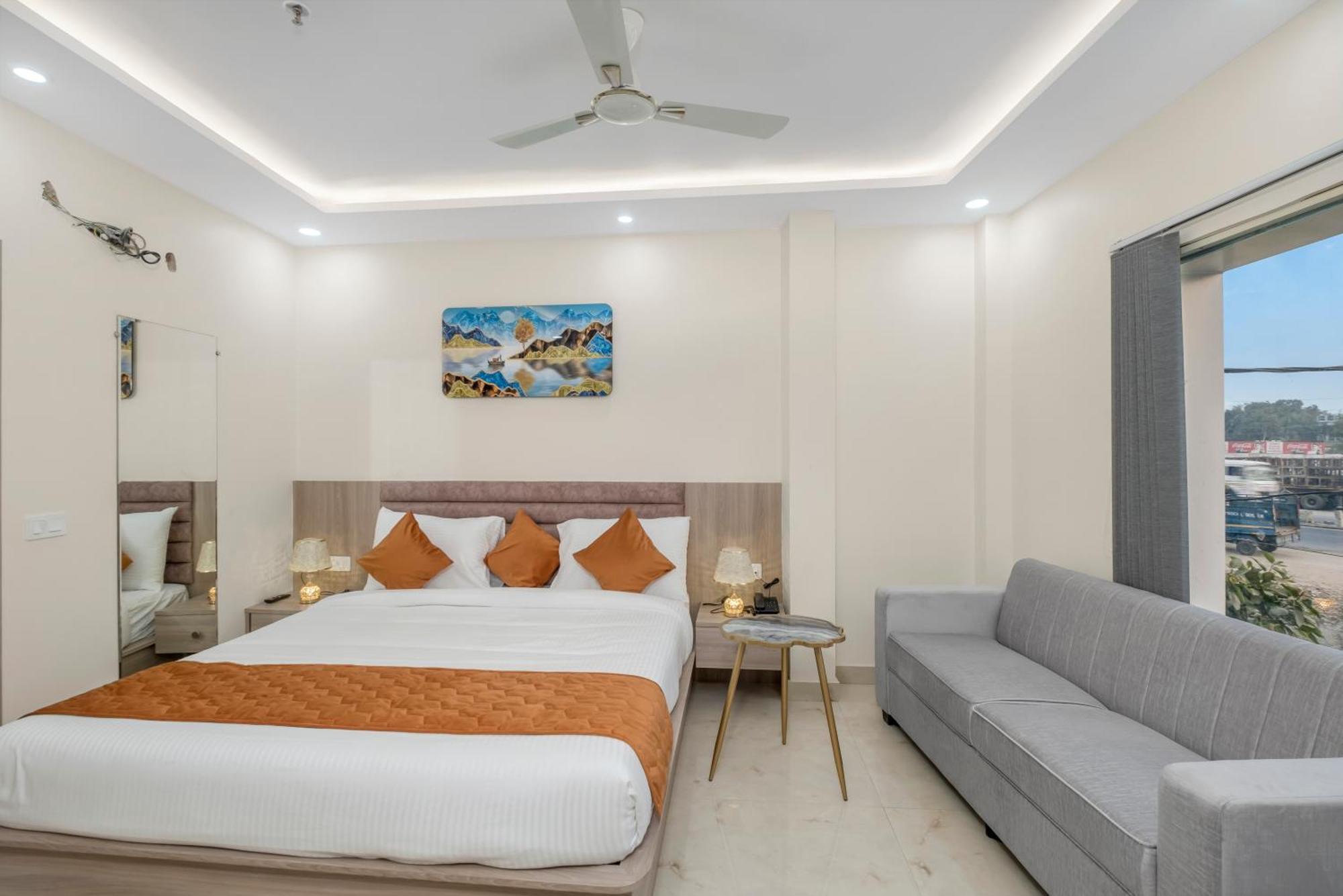 Hotel Sudarshan Ayodhya Eksteriør billede